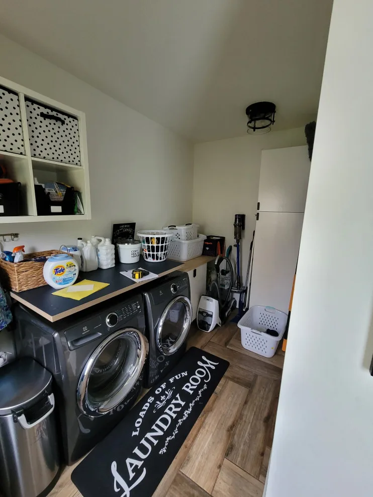 Bayside Home - Kitchen and Laundry Renovation by Cornerstone Remodeling, Ltd - Photo 34