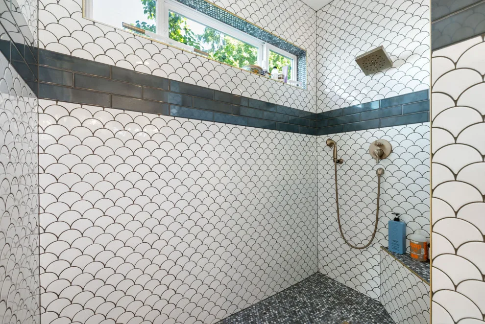 Lakebay Beach House, WA by Rainier Construction LLC - Photo 15