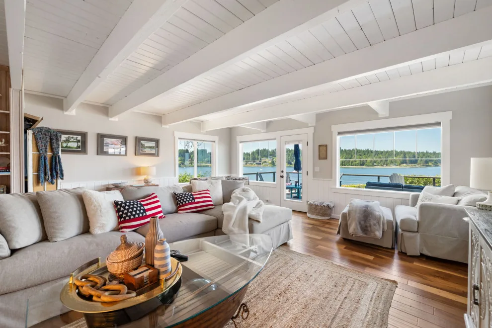 Lakebay Beach House, WA by Rainier Construction LLC - Photo 20
