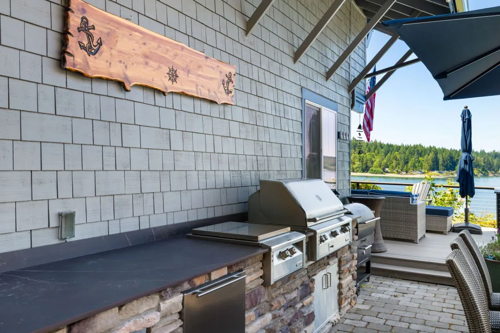 Lakebay Beach House, WA by Rainier Construction LLC - Photo 7
