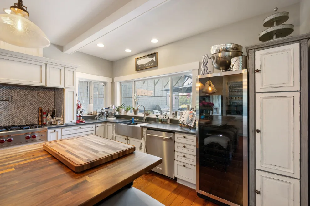 Lakebay Beach House, WA by Rainier Construction LLC - Photo 25
