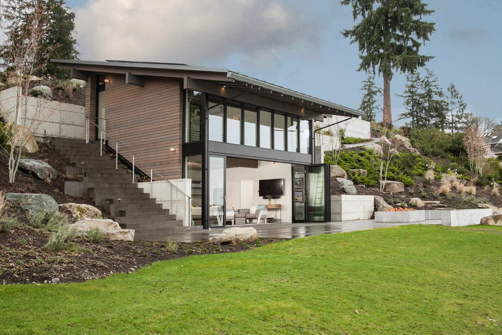Lakewood Beach House Construction by Phase II, Inc. - Photo 9