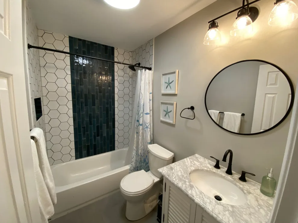 Coastal Residence Renovation - Interior by Oak & Pearl Construction, LLC - Photo 22