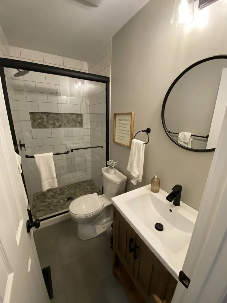 Coastal Residence Renovation - Interior by Oak & Pearl Construction, LLC - Photo 9