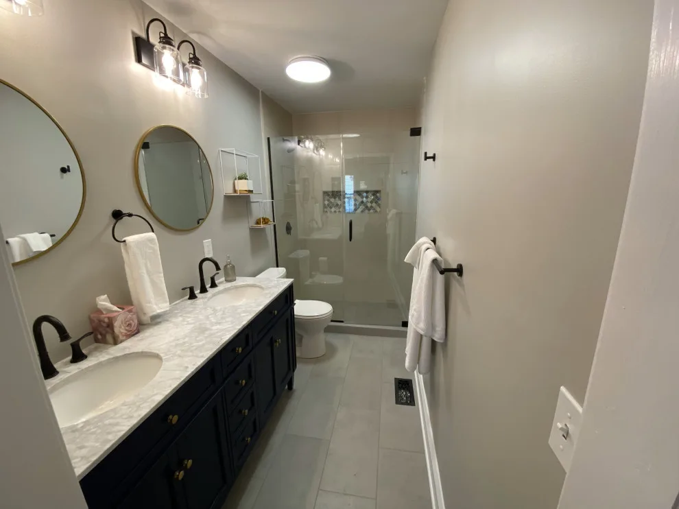Coastal Residence Renovation - Interior by Oak & Pearl Construction, LLC - Photo 7