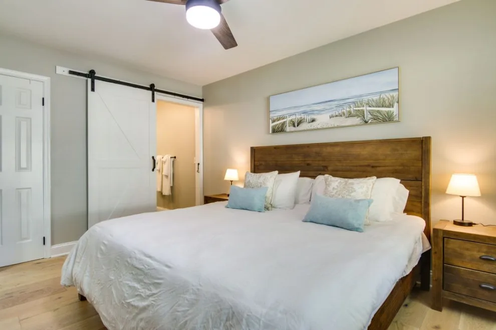 Coastal Residence Renovation - Interior by Oak & Pearl Construction, LLC - Photo 6