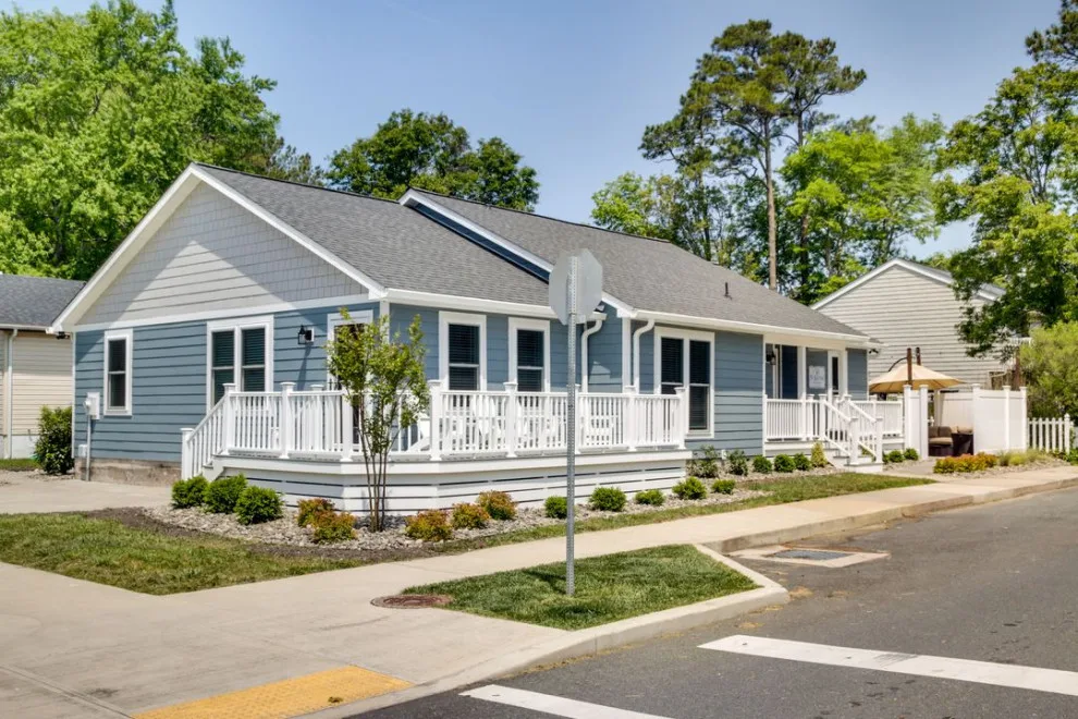 Coastal Retreat Renovation - Exterior by Oak & Pearl Construction, LLC - Photo 3