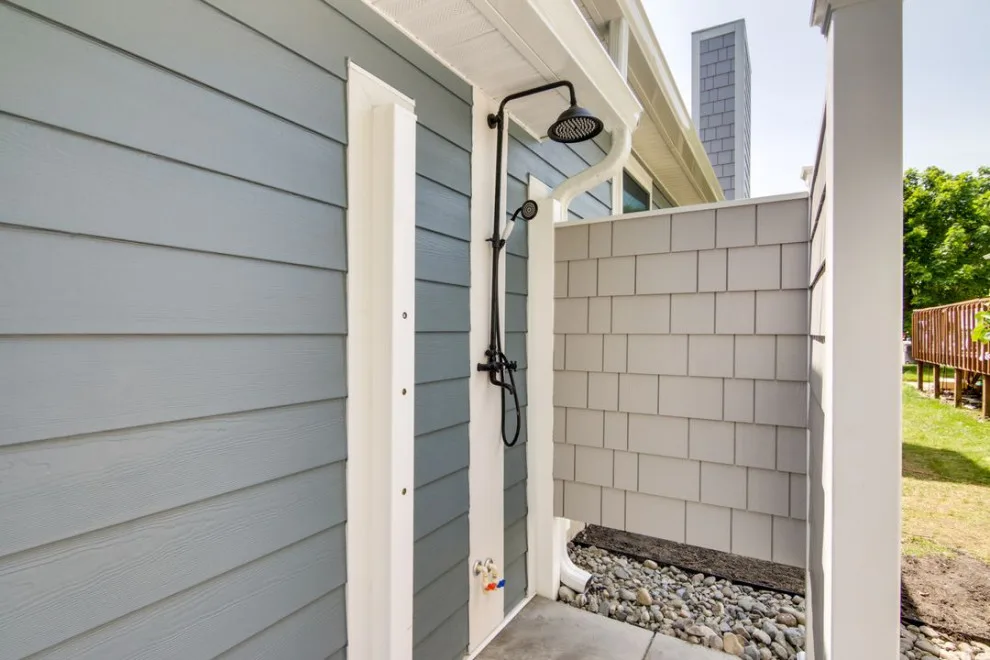 Coastal Retreat Renovation - Exterior by Oak & Pearl Construction, LLC - Photo 5
