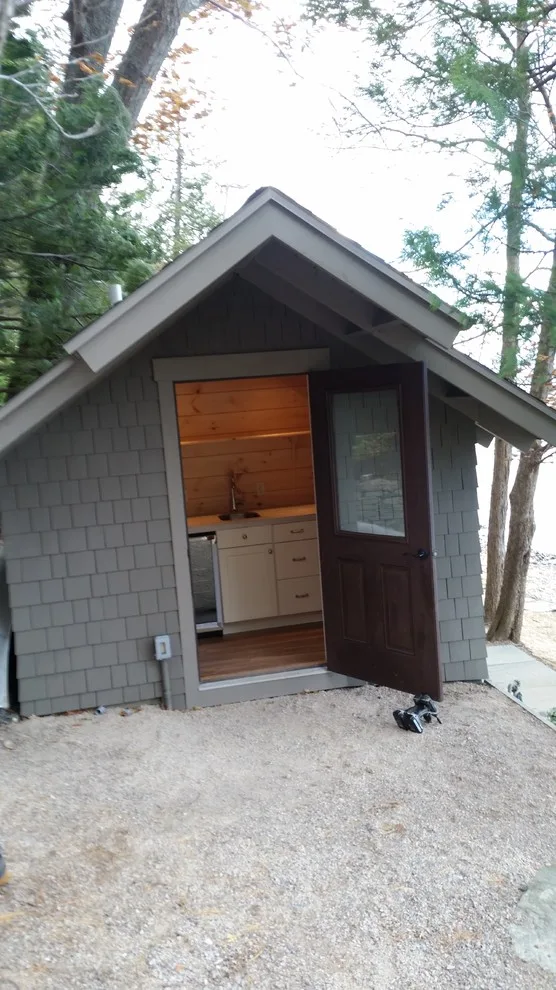 Re-Modern Homes Inc/All Aspects Tile And Carpentry - Photo 3