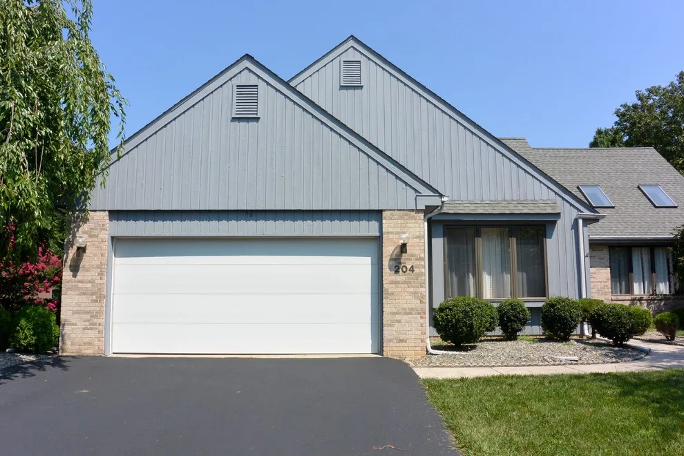 Siding Exterior Painting by Ayala Painting, LLC - Photo 10