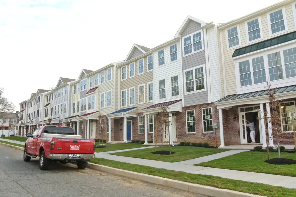 Siding Exterior Painting by Ayala Painting, LLC - Photo 8