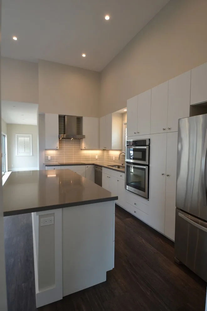 Stunning Personalized Residence in Aina Haina by DJ's Construction, Inc. - Photo 14