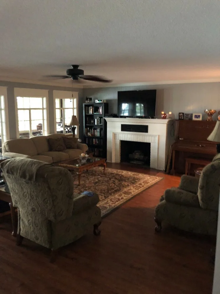Stunning Personalized Lakefront Residence by Neil Robinson Custom Homes, LLC - Photo 52