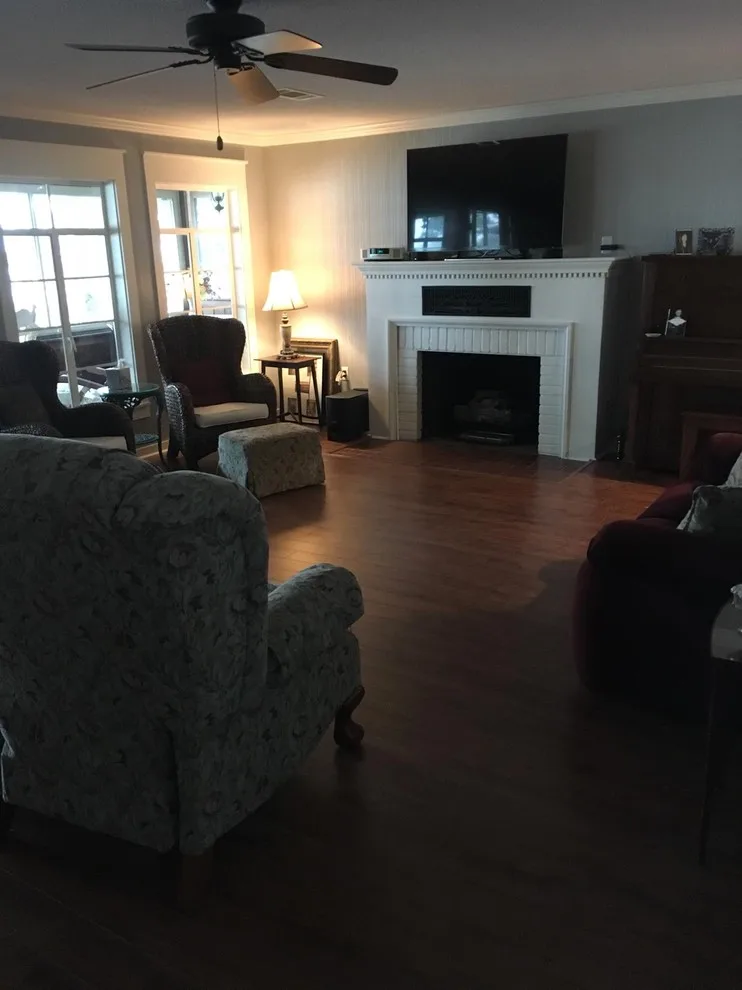 Stunning Personalized Lakefront Residence by Neil Robinson Custom Homes, LLC - Photo 18