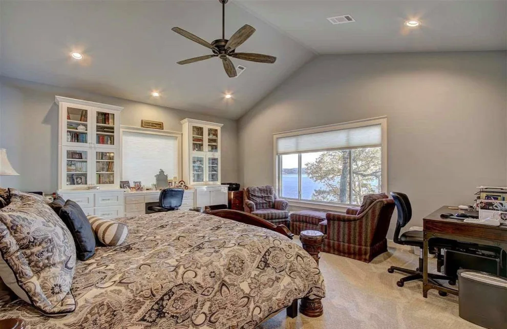 Stunning Personalized Lakefront Residence by Neil Robinson Custom Homes, LLC - Photo 36