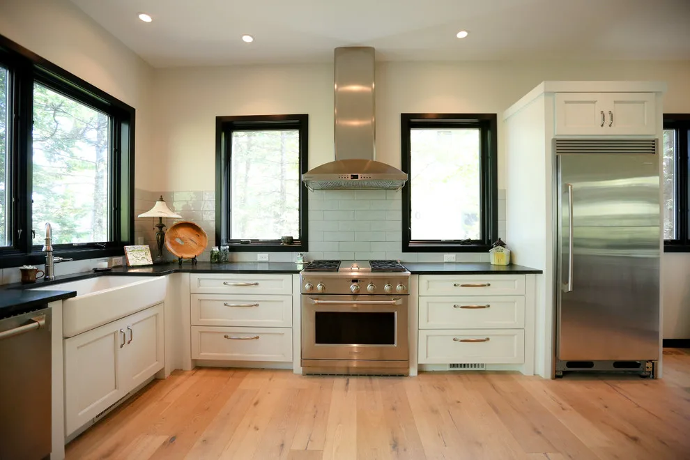 Lake Michigan Residence by Maple Hill Builders, LLC - Photo 12