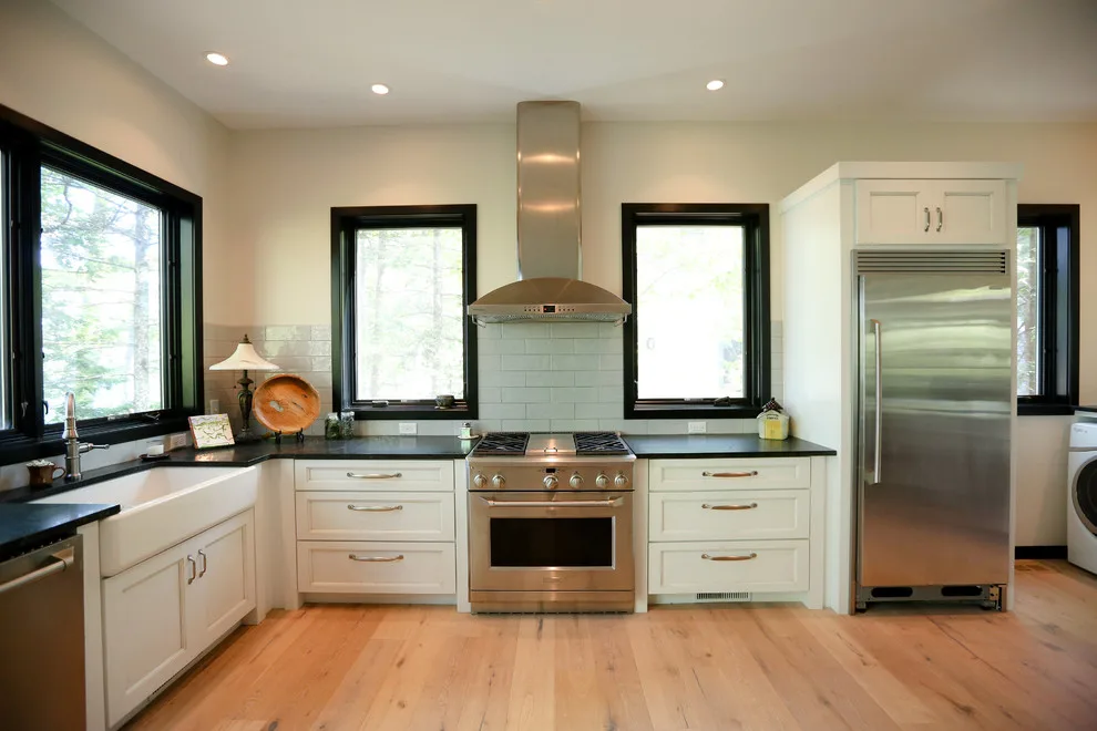 Lake Michigan Residence by Maple Hill Builders, LLC - Photo 30