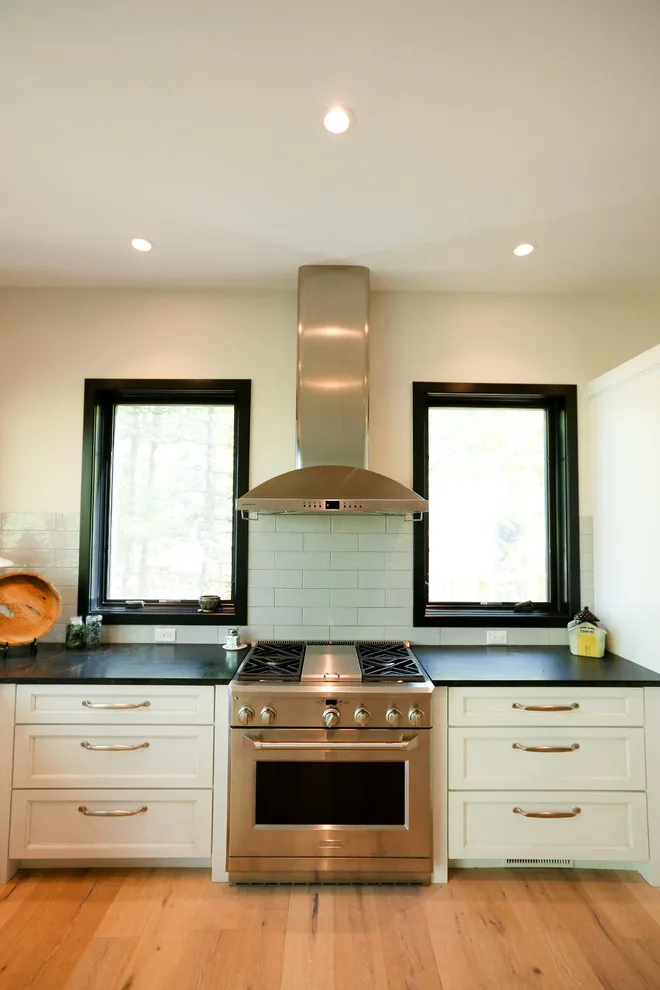 Lake Michigan Residence by Maple Hill Builders, LLC - Photo 15