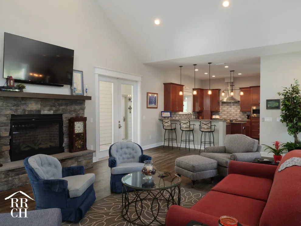 Robinson Renovation & Custom Homes, Inc. - Photo 3