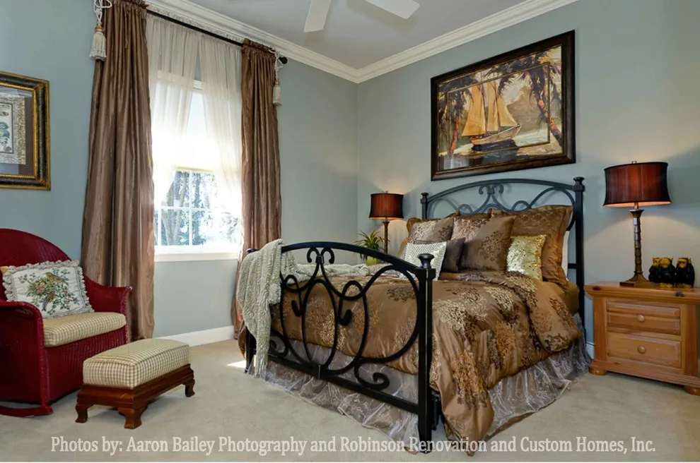 Sleeping Quarters by Robinson Renovation & Custom Homes, Inc. - Photo 6