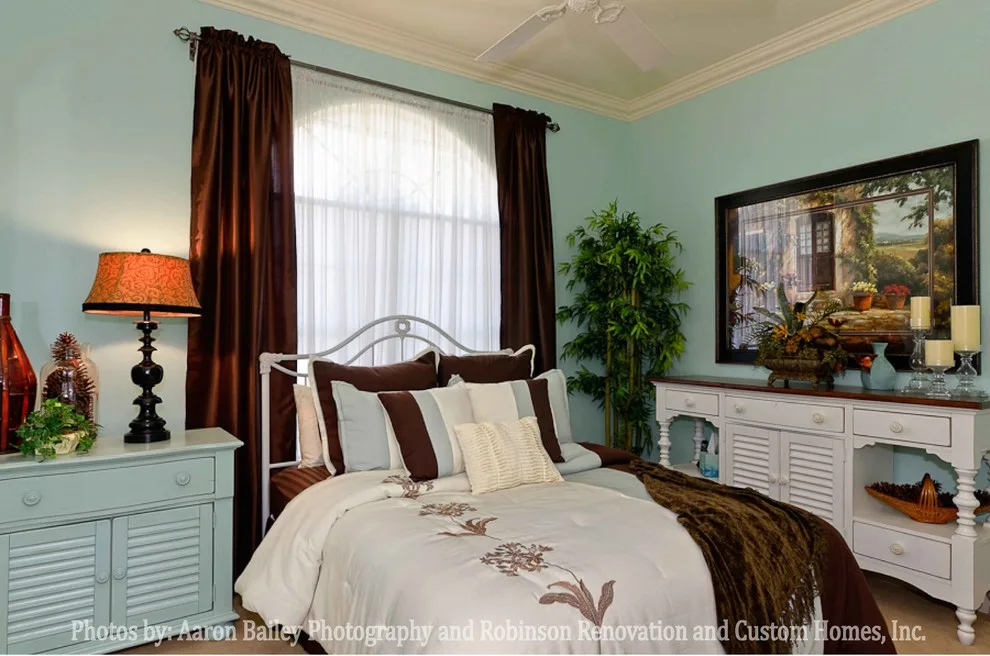 Sleeping Quarters by Robinson Renovation & Custom Homes, Inc. - Photo 2