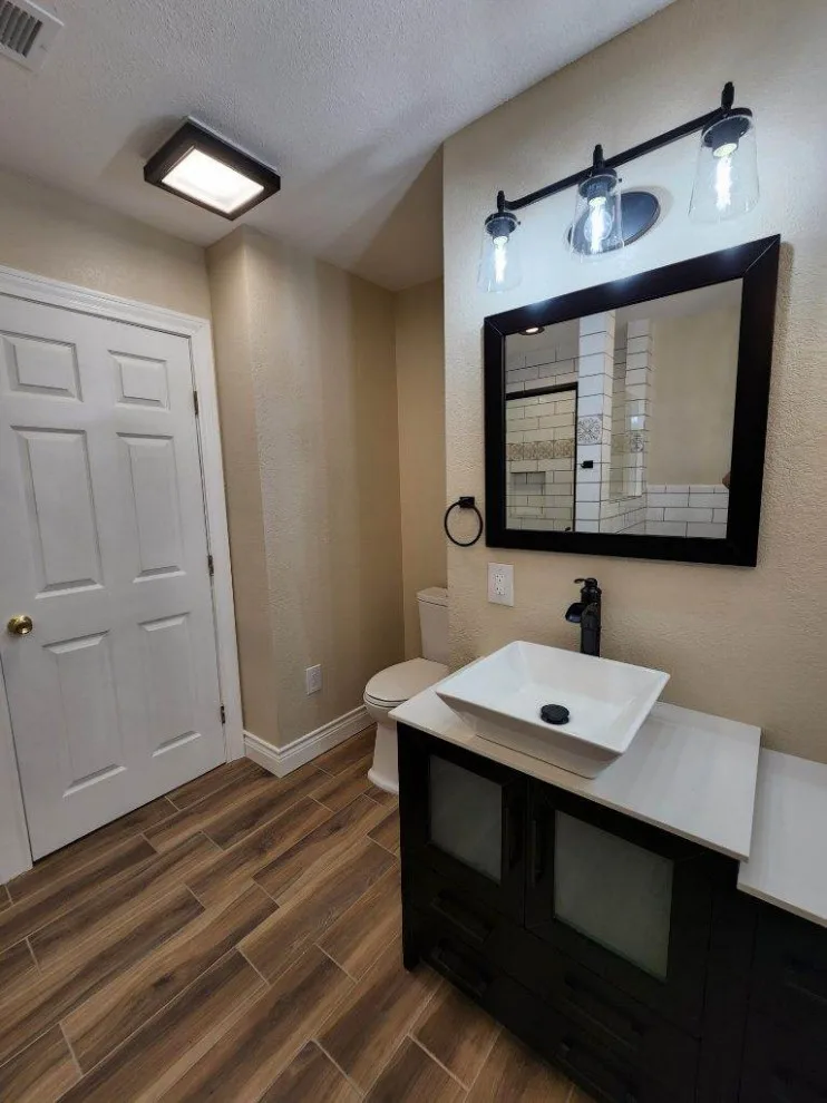 Master Bathroom Renovation: Before and After by A & T Designs And Remodel - Photo 8
