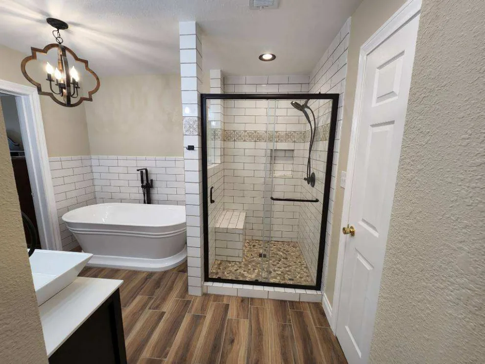 Master Bathroom Renovation: Before and After by A & T Designs And Remodel - Photo 4