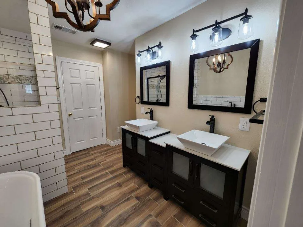 Master Bathroom Renovation: Before and After by A & T Designs And Remodel - Photo 10