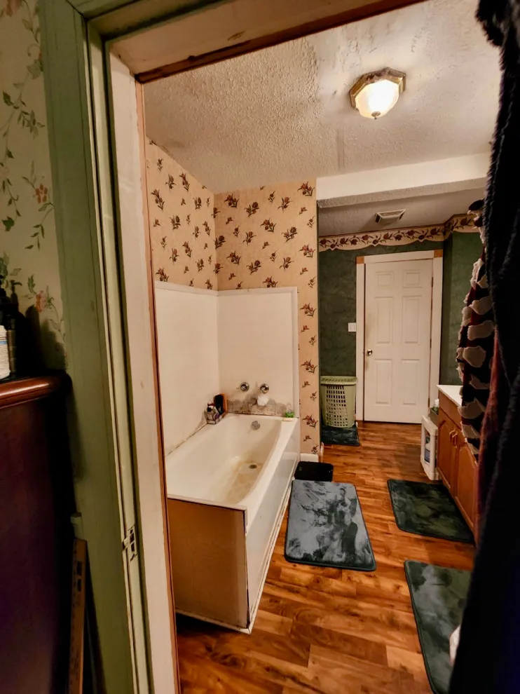 Master Bathroom Renovation: Before and After by A & T Designs And Remodel - Photo 12