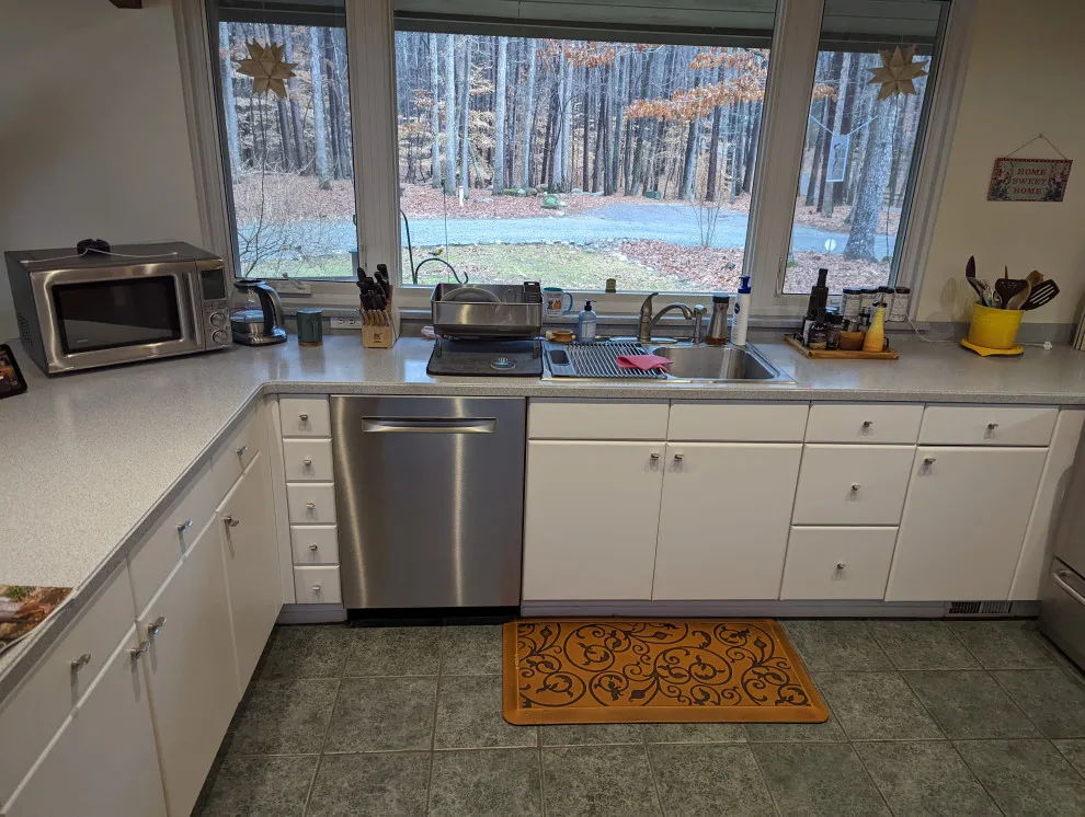 Open concept kitchen by A.M.Carter Construction Inc - Photo 5