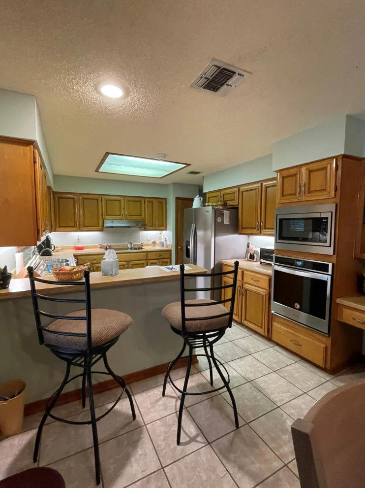 Renovate Paint And Design - Photo 6