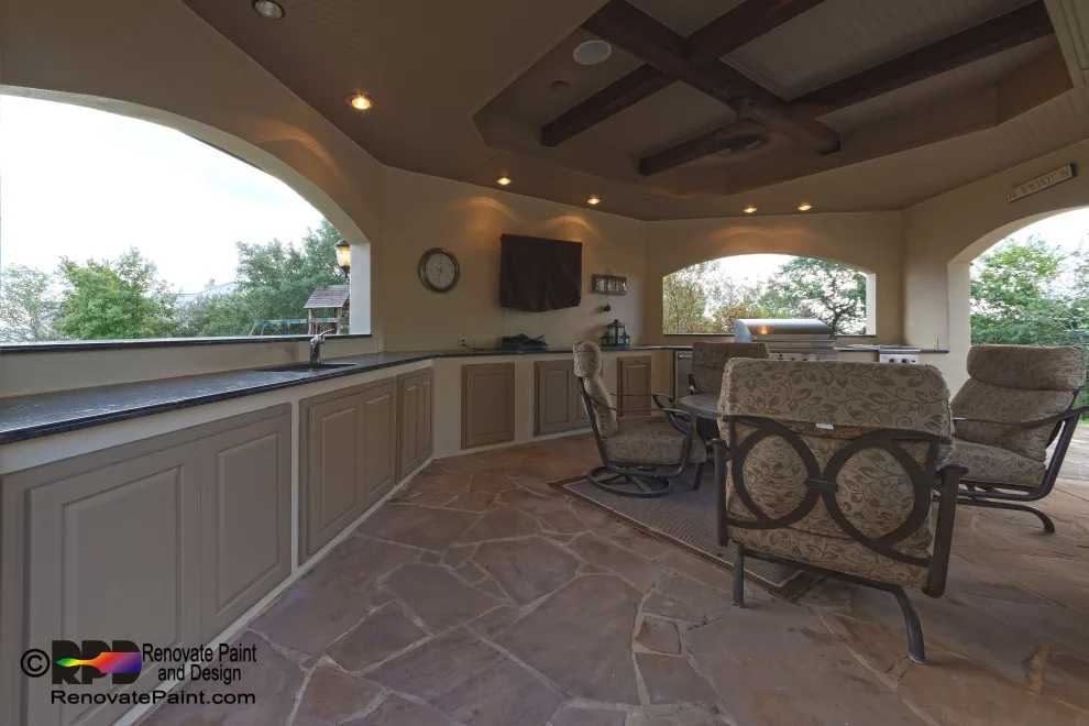 Beautiful Home: Exterior Stucco Coating & Kitchen Tile Backsplash by Renovate Paint And Design - Photo 4