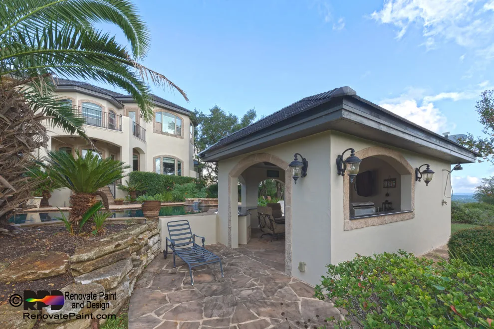 Beautiful Home: Exterior Stucco Coating & Kitchen Tile Backsplash by Renovate Paint And Design - Photo 7
