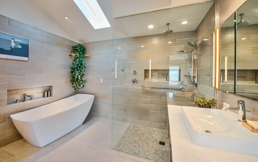 Contemporary Spa-Like Master Bathroom by Ealy Construction - Photo 3