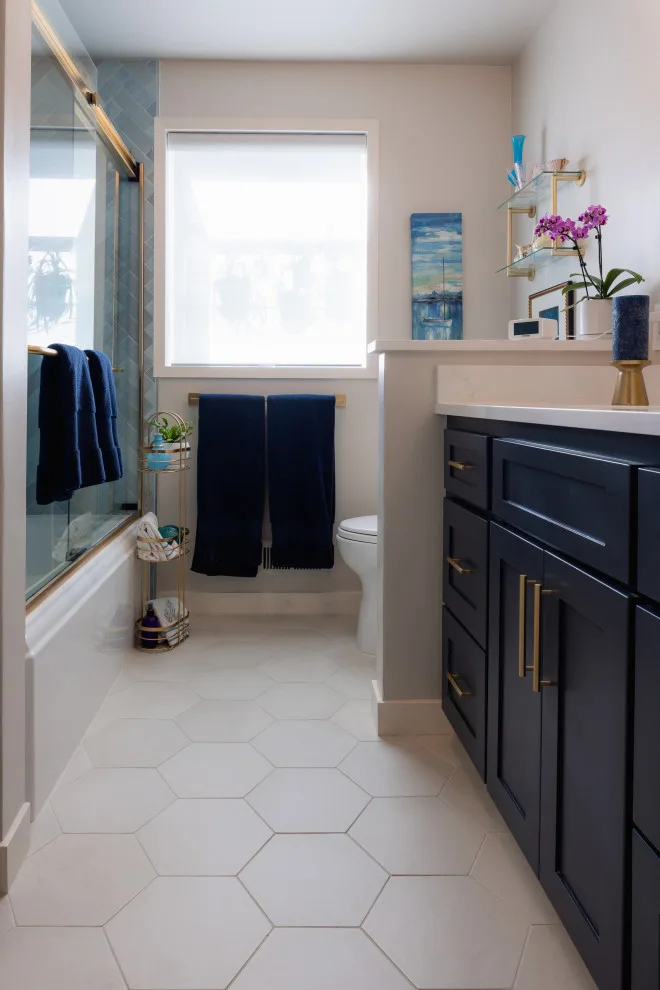 Bellevue | Timeless Modern Bathroom Renovation by Hi Hat Installations - Photo 7