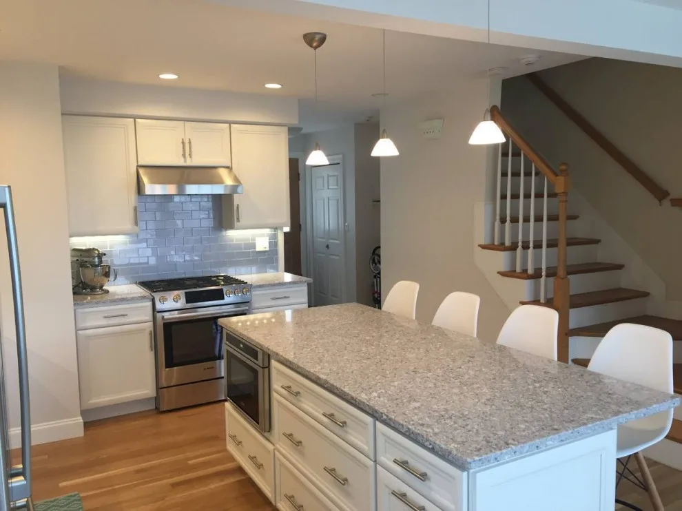 Peter Buzzelle Custom Carpentry Inc. - Photo 12