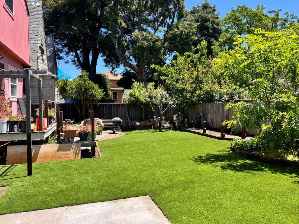 bay 2.5 by Art Of Turf Inc - Photo 2