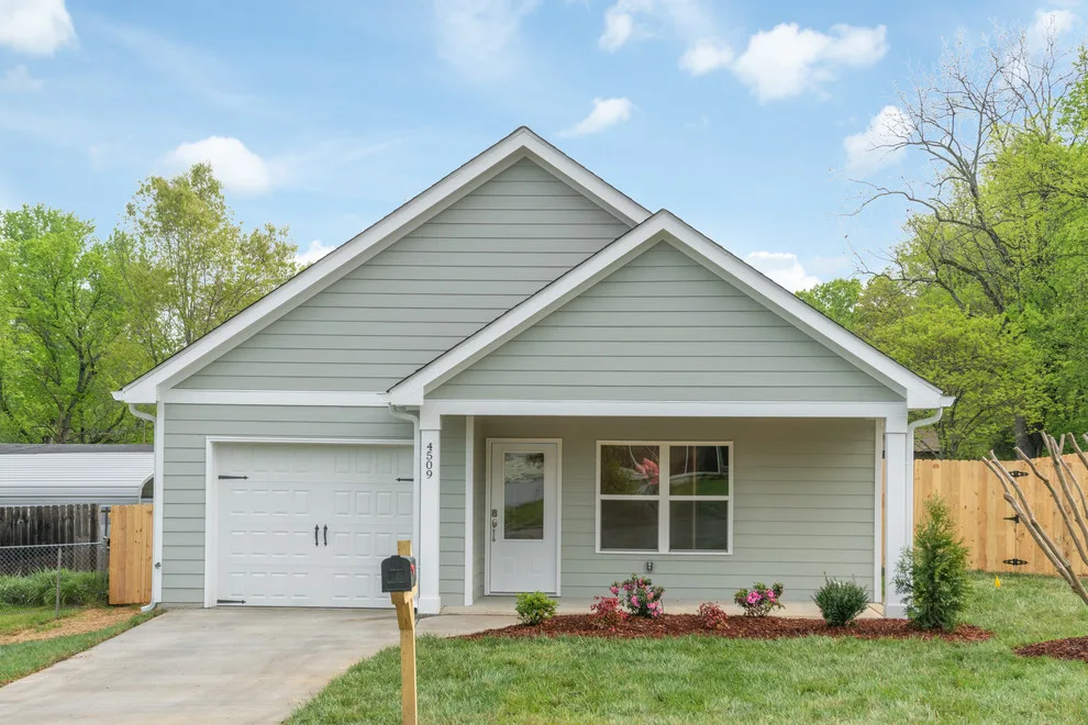 Bennett Avenue by EPG Homes, LLC - Photo 3