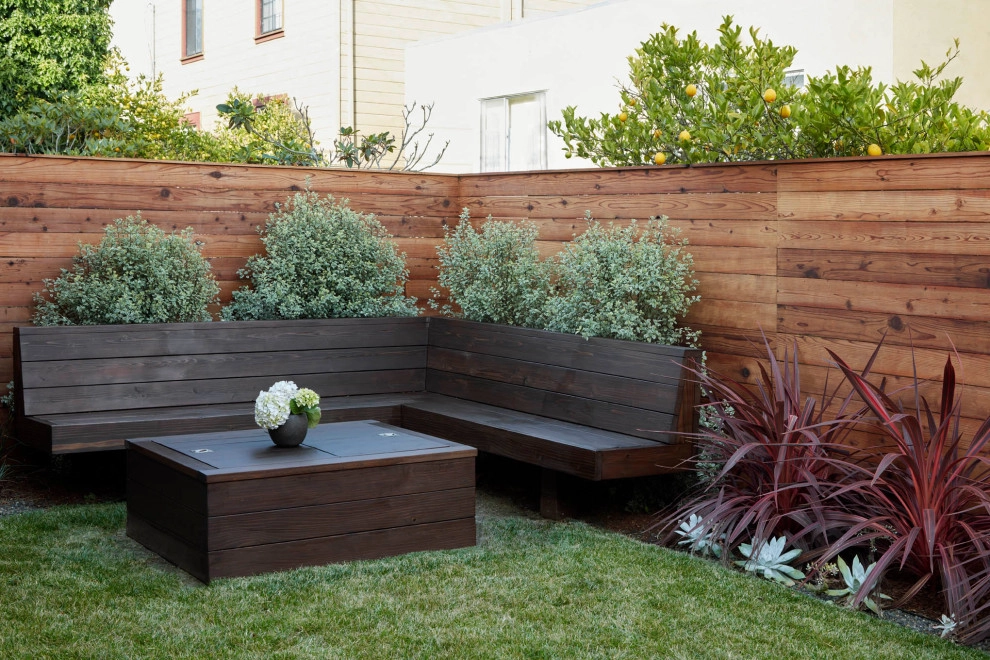 Outdoor Living Spaces by Inside Out Landscaping - Photo 5