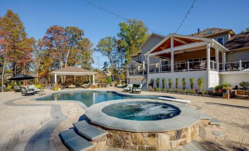Pool and covered spaces by Iris Design Associates - Photo 14