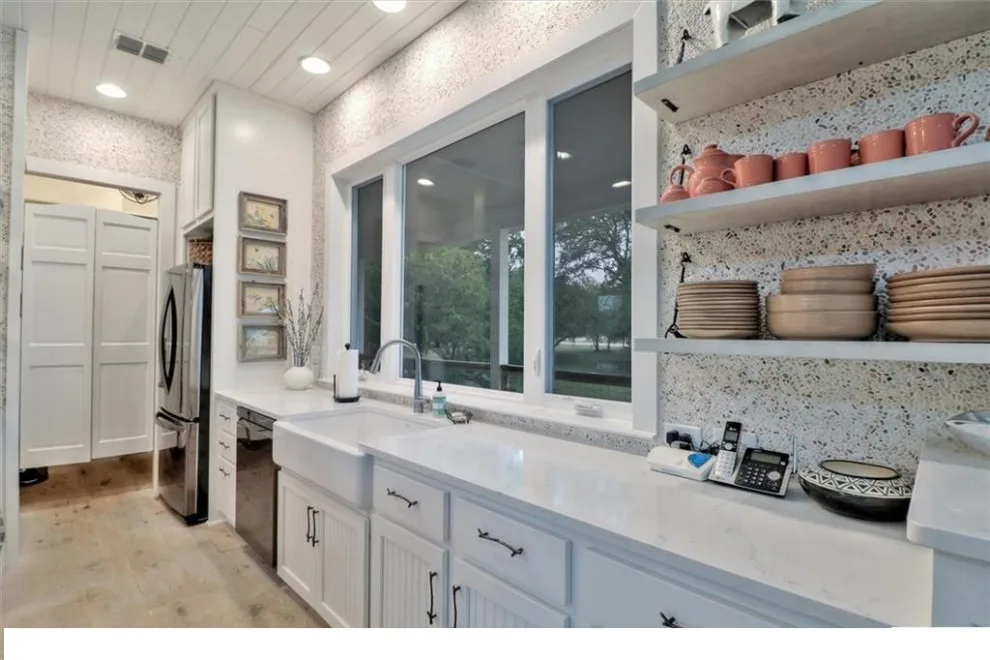 Custom Home with Farmhouse Chic Style by Lifestyle Designs And Remodeling - Photo 15