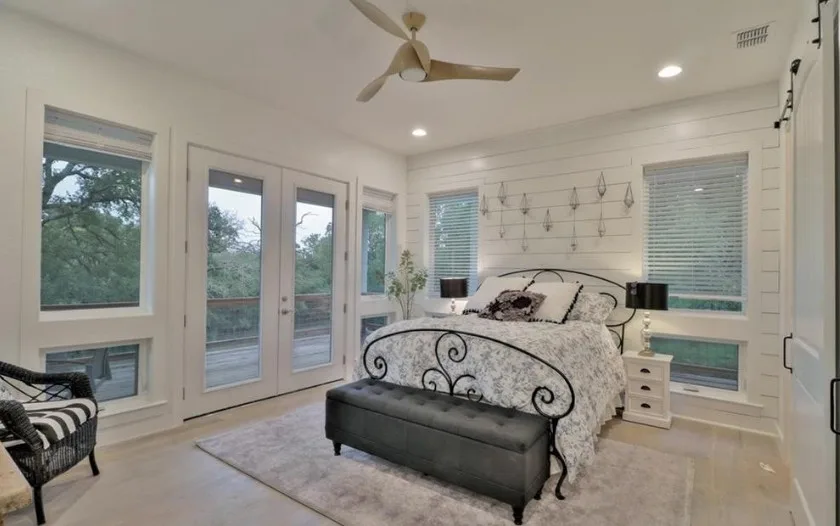 Custom Home with Farmhouse Chic Style by Lifestyle Designs And Remodeling - Photo 7