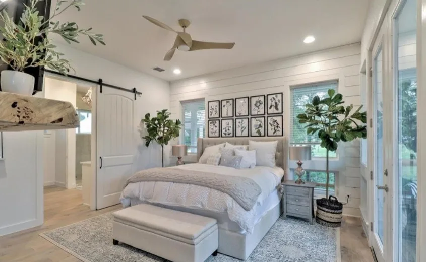 Custom Home with Farmhouse Chic Style by Lifestyle Designs And Remodeling - Photo 6