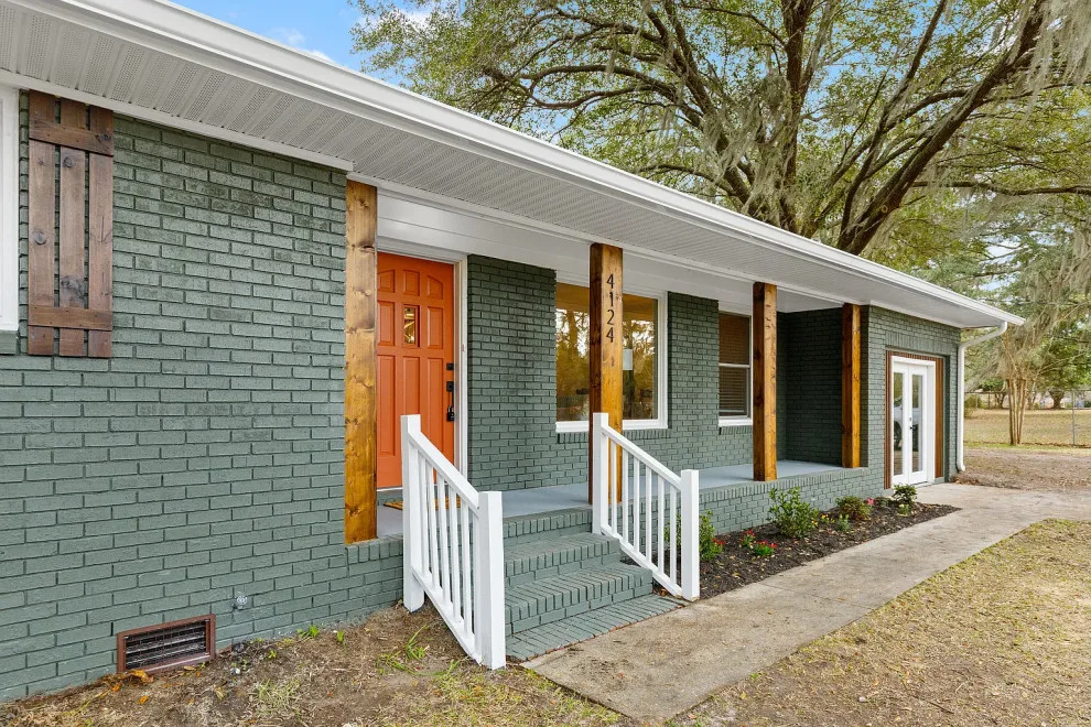 Contemporary Ranch-Style Home by Southern Harbor Construction LLC - Photo 7
