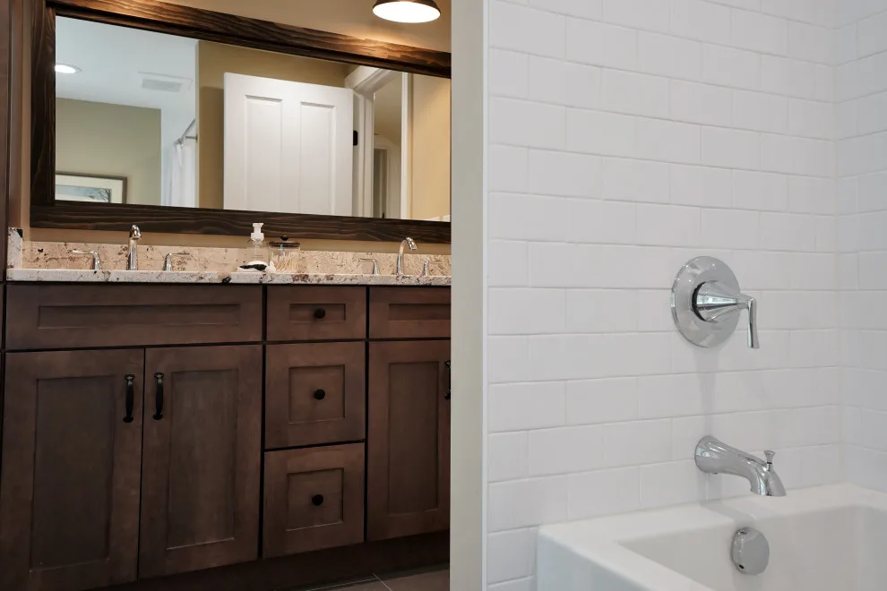Azure Stone Restroom by Hazley Builders | Architects - Photo 4