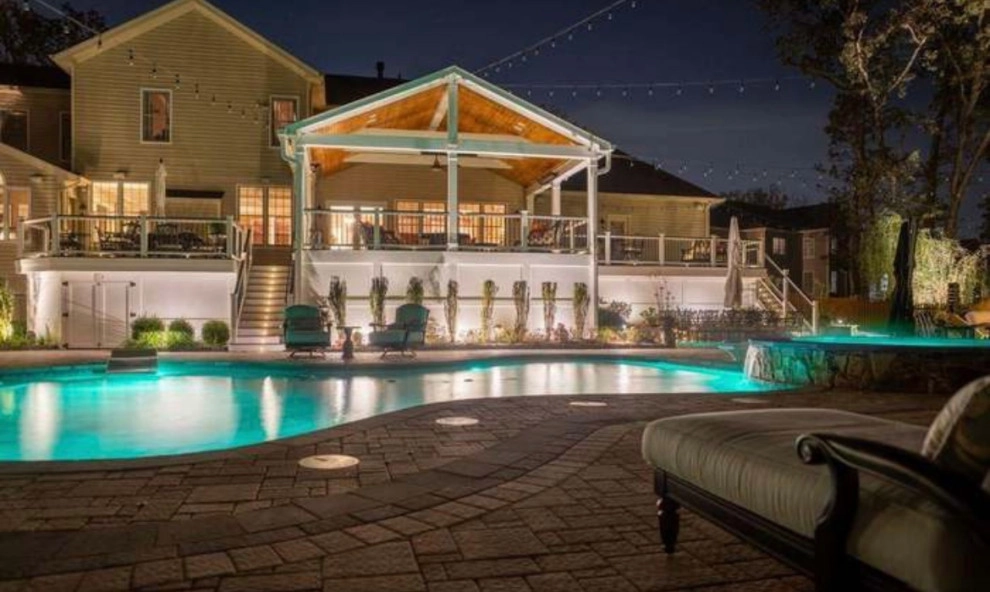 Pool and covered spaces by Iris Design Associates - Photo 4