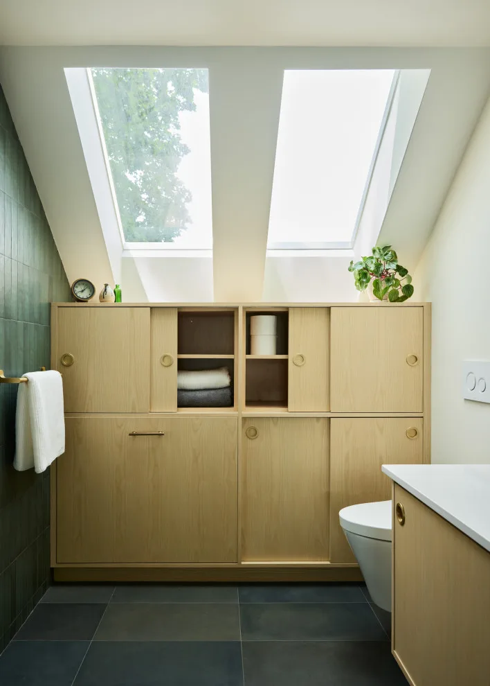 Bourne Bath Jamaica Plain by Peter Buzzelle Custom Carpentry Inc. - Photo 4