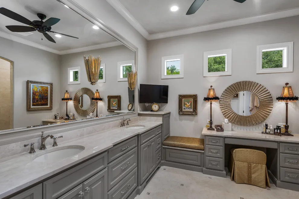 Bourrone Plaza by Hamilton Custom Homes - Photo 2