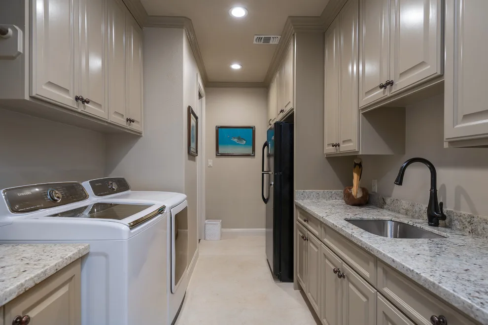 Bourrone Plaza by Hamilton Custom Homes - Photo 7