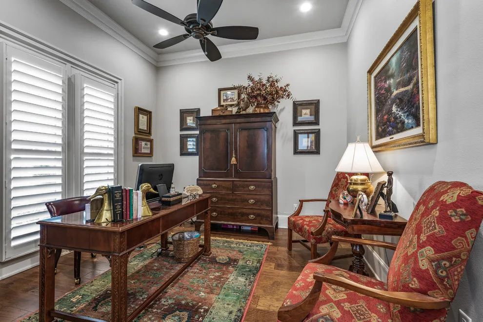 Bourrone Plaza by Hamilton Custom Homes - Photo 9